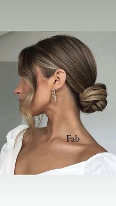 Relaxed Hairstyles, Style Short Hair, Elegant Updos, Homecoming Hair Down, Bridesmaid Hair Updo, Wedding Hair Inspiration