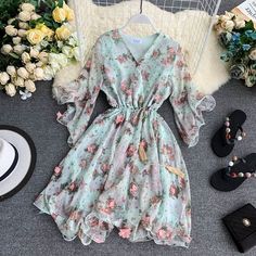 Flare Sleeve Printed Pink Beach Dress


Bust
Sleeve
Cloth
Shoulder


Width
Length
Length
Width


cm
cm
cm
cm


S
86

82
39


M
90

83
40


L
94

84
41


XL
98

85
42
















Size
Bust
Sleeve
Cloth
Shoulder


Width
Length
Length
Width


inch
inch
inch
inch


S
33.9

32.3
15.4


M
35.4

32.7
15.7


L
37.0

33.1
16.1


XL
38.6

33.5
16.5



Pink



Sky Blue Long Sleeve Chiffon Dress For Summer Garden Party, Summer Long Sleeve Chiffon Dress For Garden Party, Long Sleeve Chiffon Dress For Summer Beach, Fitted Long Sleeve Chiffon Beach Dress, Long Sleeve Chiffon Dress For Beach In Summer, Green Midi-length Chiffon Dress For Summer, Spring Long Sleeve Chiffon Beach Dress, Casual Long Sleeve Chiffon Summer Dress, Long Sleeve Chiffon Beach Dress For Spring