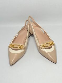 ad eBay - Find many great new & used options and get the best deals for Bally horsebit-detail pointed ballerina shoes size 35 at the best online prices at eBay! Free shipping for many products! Elegant Flat Slingback Pumps For Office, Chic Ballet Flats For Galas, Elegant Slip-on Flats With Sculpted Heel, Elegant Beige Ballet Flats With Low Heel, Elegant Beige Flat Slingback Pumps, Elegant Beige Low Heel Ballet Flats, Beige Flat Slingback Pumps For Formal Occasions, Elegant Flat Slingback Pumps With Leather Sole, Elegant Cream Leather Pointed Toe Flats