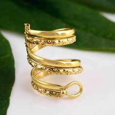 Arthritis splint full finger brass Gold ring for women, statement ring, Handmade jewelry, Engagement ring, silver Dainty ring, gifts for mom Enjoy Free Shipping on All Orders Product Description:- *Handmade item *Dispatches from a small business in India *Materials         :-   Brass, *Band colour    :-   Gold,  *Style                 :-   Minimalist *Can be personalized Ring Type                :-     Arthritis  Ring SIZE           :-    All Size Are Available. Choose From Variation. METAL           :-    Pure  Brass  ( Nickel  Free Ring )                              :-    All Metal Are Available. Choose From Variation.  Ring can be customized on request and gemstone can be made to any gemstone you want. If You Need Faster Shipping, Please Contact us Please Make Sure to Include The Corre Hand Cast Yellow Gold Open Ring Jewelry, Elegant Bronze Open Ring Jewelry, Unique Metal Toe Ring Jewelry, Brass Metal Ring Jewelry, Unique Brass Jewelry For Anniversary, Distinctive Brass Jewelry For Anniversary, Anniversary Brass Jewelry With Open Ring, Brass Open Band Metal Ring Jewelry, Hand-cast Toe Ring Jewelry As Gift