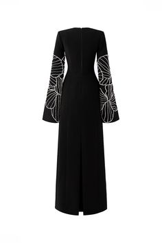 Its split sleeved design and midi-length cut make this dress the perfect choice for any formal event. Its luxurious sheath silhouette flatters the body and provides a polished look. Elegant Outfit Classy, Crepe Midi Dress, Mean Blvd, Mode Abaya, Elegant Dresses Classy, Modest Fashion Outfits, Abayas Fashion, Abaya Fashion, Classy Dress