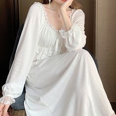 Product information:Fabric name: milk silkMain fabric composition: polyester (polyester)Functions: leisure, ventilation, sleep, bathing, elasticity, fun, home, cool, comfortable, wearableColor: nightdress 101#Size: M, L, XLSize Information:Size: M/L/XL (CM) Length bust Sleeve M 102 112 64 L 104 116 66 XL 106 120 68 Note:1. Asian sizes are 1 to 2 sizes smaller than European and American people. Choose the larger size if your size between two sizes. Please allow 2-3cm differences due to manual mea Victorian Night Dress, White Nightdress, Edwardian Nightgown, Cotton Nightgowns, Cotton Nightgown, Vintage Nightgown, Lace Nightgown, Night Dress For Women, Women's Nightgowns