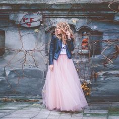 Tutu Skirt Women Outfits Classy, Tulle Skirt Photoshoot, Tulle Maxi Skirt Outfit, Tulle Skirts Outfit, Tutu Skirt Women, Pink Tutu Skirt, Tulle Long Skirt, Full Maxi Skirt, Tulle Maxi Skirt