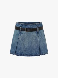 MO&Co. Women's Belt Pleated Denim Skort This stylish and versatile skort is made from a comfortable cotton blend material, ensuring breathability and ease of movement. Feature A-line mini silhouette creates a flattering shape and deep inverted box pleats, adding a touch of sophistication to the design. Combining the practicality of shorts with the polished look of a skirt, perfect for active days or casual outings. Features : - Mid-waist A-line skort silhouette- Deep inverted box pleats design- Womens Denim Skirt, Jean Skort, Hogwarts Dr, A Line Denim Skirt, Womens Denim Skirts, Pleated Denim, Denim Skort, Pleated Skirts, Women's Belt