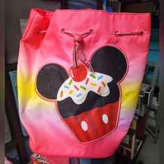 New Disney Store Mickey Cupcake Hot Pink Back Pack Bag Minnie Mouse Backpack For Disney Fan Events, Casual Minnie Mouse Bag For Back To School, Casual Minnie Mouse Back To School Bag, Casual Minnie Mouse Backpack For Disney Trips, Casual Minnie Mouse Standard Backpack, Casual Minnie Mouse Backpack, Minnie Mouse Multicolor Travel Bags, Cute Multicolor Bags For Disney Trips, Multicolor Mickey Mouse Bag For Disney Trips