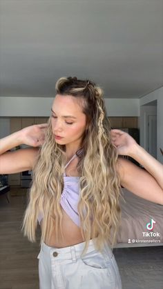 Front Pigtail Hairstyles, 2 Front Braids, Twisted Pigtails, Baby Spice, Hairstyle Trends, Pigtail Braids, Lob Hairstyle, Diy Vetement, Peinados Fáciles Para Cabello Corto