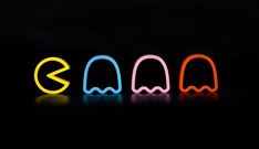 three neon lights are shown in the shape of an e, c, and d