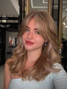 Haircut Selfie, Photo Hijab, Cute Hairstyle, Blowout Hair, Hijab Girl, Haircuts For Medium Hair, Haircuts Straight Hair, Haircuts For Long Hair