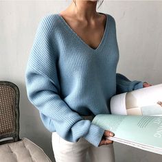 Brand Name: SURWENYUEPattern Type: SolidClothing Length: RegularMaterial: WoolMaterial: PolyesterMaterial: CashmereCollar: V-NeckOrigin: CN(Origin)Season: Spring/AutumnSleeve Length(cm): FullSleeve Style: RegularThickness: Thick Winter)Style: Office LadyPattern: A-straightAge: Ages 18-35 Years OldPercentage of Material: 71%-80%Gender: WOMENMaterial Composition: woolFunctional: Keep Warm and Emit HeatSize: Average SizeFabric: Acrylic FiberPattern: Solid ColorStyle: CommuterThe Collar: V-neckWoole White Sweater Women, Minimalist Top, Chique Outfit, Women Sweaters Winter, Solid Sweaters, Estilo Chic, Irregular Hem, Spring Women, Tops Fall