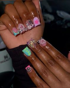 Short Duck Nails With Charms, Freestyle Nails Short, Pink Junk Nails Short, Short Nail Freestyle, Nails For Your Birthday, Cute Short Nail Sets With Charms, Junky Charm Nails Short, Freestyle Nails, Natural Nails Manicure