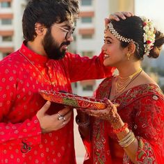 Couples Beach Photography, Cute Birthday Pictures, Couple Pic, Durga Images, Indian Wedding Photography Poses, Color Festival