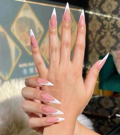 White Sharp French Tip Nails, Stilleto French Nail, Long French Nails With Design, Stilleto Frenchies Nails, Stiletto White French Tip Nails, Stiletto French Tip Designs, White French Tip Stiletto Nails, French Tip Stiletto Nails Long, Slanted French Tip Nails