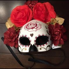 Day Of The Dead Mask. Bought As A Back Up In Case Another Hand Made Mask Didn’t Show Up. So This Was Never Worn. Brand New With Tag. Bought With The Scuffing On The Top. (They Were Stored With A Bunch Of Other Masks At The Shop.) One Of The Roses Came Unglued. I Lost It Before I Had The Chance To Glue It Back On. Red, Gold, And Black Mask. Will Need To Put Black Make Up On Around Your Eyes Because The Mask Eye Holes Are Large. Candy Skull Mask, Sugar Skull Half Mask, Skull Candy Mask, Skull Mask Flowers, Catrina Mask, Day Of The Dead Mask, Paper Mache Mask, Mascaras Halloween, Red Mask