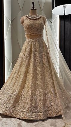 bridesmaid dresses New Bridal Dress Designs, Bridal Looks Indian, Barat Lehnga, Bridal Engagement Dress, Brides Outfit, Bridal Lehenga Design, Engagement Dress For Bride, Latest Bridal Lehenga Designs