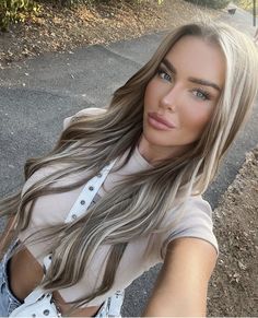 Blonde Hair Color Ideas For Spring 2023, October Hair, Rambut Brunette, Blonde Hair Inspiration, Blonde Hair Shades, Blonde Hair Looks