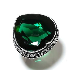 Complete your look for a glamorous evening in this gorgeous Sterling Silver Ring studded with Chrome Diopside. This will go well with all of your dresses and are attention seeking. ------------------------------------------ Welcome to Our Shop Silverstores ------------------------------------------ Handcrafted Natural Chrome Diopside Ring, Gemstone Ring, Green Band Ring, 925 Sterling Silver Jewelry, Anniversary Gift, Ring For Bride Description :- SKU:- ETC-2954 Metal:-  Sterling Silver Metal Pur Chrome Diopside Ring, Green Gemstone Ring, Attention Seeking, Birthday Gift Ring, Mom Ring, Party Rings, Jewelry Birthday, Girl Friend, Gift Ring