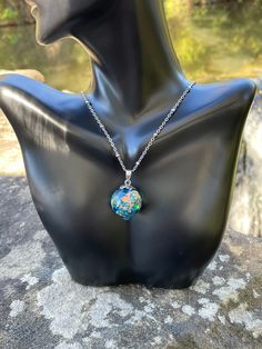 This is a unique blue mixed medium resin orb necklace! I used rainbow translucent pieces, multi color glitter chunks, gold and silver flakes to create this pendant! This necklace is a unique with a lot of shine and different looks from different angles! This would be a great addition to your collection or as a special gift! Check out my page for the matching ring! This pendant comes in two sizes (Medium 1.25 tall by .75 wide) or  (Large 1.50 tall by 1 wide) (Please choose your size at checkout) Astronomy Gifts, Orb Necklace, Galaxy Pendant, Making Resin Jewellery, Astronomy Gift, Anime Jewelry, Matching Ring, Resin Necklace, Matching Rings