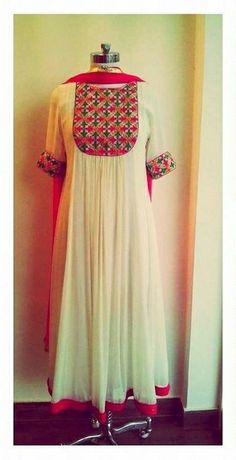 Yoke Designs, Anarkali Tops, Neck Patterns, White Anarkali, Women Dresses Casual Summer, Yoke Design