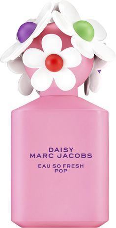 Blommad. Gratis. Inspirerad av själen, naturlig Skönhet. Doften innehåller den fria känslan du får när du går genom ett fantastiskt blomsterfält i solnedgången. Daisy Paradise Limited Edition Marc Jacobs dofter är en ny säsongs twist till den klassiska Daisy-doften. Marc Jacobs dofter har sina unika rosa och lila nyanser, som reflekterar över den lugnande känslan av solens strålar Ramar marken. Nyheter! Daisy Marc Jacobs Paradise Limited Edition. Daisy Eau So Fresh, First Perfume, Sephora Beauty