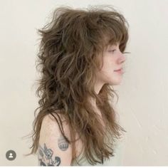 Ling shag hair Long Shags For Curly Hair, 70s Long Shag With Bangs, Heavy Shag Haircut, 70s Female Hairstyles, Long 80s Shag, 70s Grunge Haircut, Really Long Shag Haircut, Long Shag Cut Curly Hair, Long Shaggy Layers With Bangs