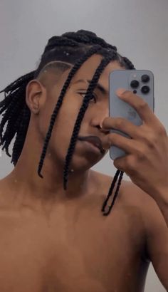 #tranças #cortemasculino Box Braids Men Long, Types Of Braids For Men, Micro Braids Men, Black Guys Braids, Men With Cornrows, Braids With Beads Men, Black Men Box Braids, Box Braids Undercut, Braids Styles Men