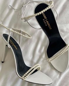 Wedding Heels Designer, Fun Wedding Shoes, Dr Shoes, Bridal Heels, Fancy Shoes, Aesthetic Shoes, Shoe Inspo, Wedding Heels, White Heels