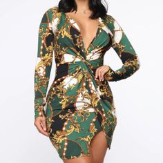 Nwt Deep V-Neck Front Twist Detail Stretch Shell: 96% Polyester 4% Spandex Lining: 100% Polyester Size Xl Green V-neck Bodycon Dress For Date Night, Chic Green V-neck Bodycon Dress, Floral Print Bodycon V-neck Midi Dress, Floral Print V-neck Bodycon Midi Dress, V-neck Bodycon Floral Print Midi Dress, Green Bodycon V-neck Midi Dress, Floral Print V-neck Bodycon Dress For Night Out, V-neck Floral Print Bodycon Dress For Night Out, V-neck Floral Bodycon Dress For Night Out