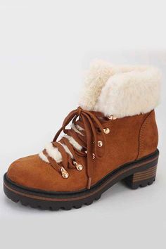 Fit: True to size/ DO NOT SIZE UP Lace up Low heel Rugged Heal Faux fur Combat Boot Comfortable Fur Lined Boots, Combat Boot, Danner Mountain Light Boot, Outdoor Activity, Low Heels, Moccasins, Bootie, Hiking Boots, Combat Boots