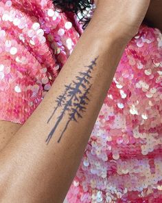 Tattoo Ideas Back Of Arm, Tattoo Ideas Spine, Tattoo Ideas Back, Redwood Tattoo, Tree Silhouette Tattoo, Feminine Tattoo Ideas, Pine Tattoo, Cute Tattoo Ideas, Jack Pine