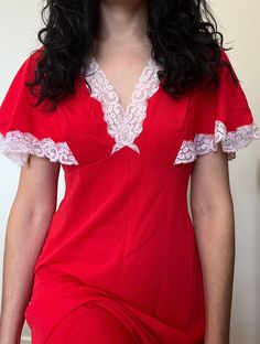 Brand: Diamond Cut Size on tag: 12 Bust: 45cm Waist: 42cm Hips: 53cm Fabric: polyester/elastane Red V-neck Summer Nightgown, Fitted V-neck Sleepwear For Parties, Red V-neck Dress For Night, Red V-neck Dress For Night Out, Red V-neck Nightgown For Summer, Fitted Vintage V-neck Nightgown, Retro Fitted Sleepwear For Loungewear, Fitted Retro Sleepwear For Loungewear, V-neck Coquette Dress For Loungewear