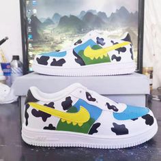 Custom Air Force 1 Cow Print-shecustomize Shoe Artwork, Cow Toys, Lv Sneakers, Unique Sneakers, Air Force 1 Custom, Lv Shoes, Custom Air Force 1, Leather Paint, Custom Football