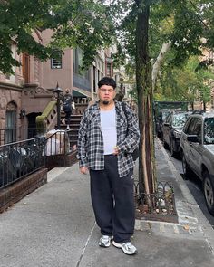 Plus Size Male Summer Outfits, Plus Size Streetwear Men, Mid Size Men Outfits, Big Boy Outfits Guys, Big Boy Aesthetic, Fat Guy Outfits, Chubby Guy Outfits, Male Plus Size Fashion, Big Guy Outfits