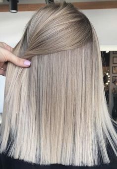 Global Blonde Hair, Different Color Blondes, Highlights Ash Blonde, Blond Cenușiu, Ash Brown Hair, Ash Blonde Hair, Hair Done, Bob Hairstyles For Fine Hair, Pretty Hair Color