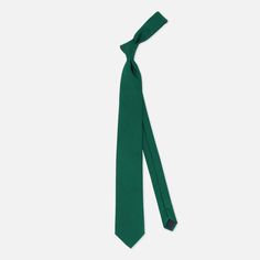 Made from 100% woven silk, our Grosgrain Solid Hunter tie has subtle texture and sheen for a look that's formal as well as professional. | Men's Tie Bar: Grosgrain Solid Tie - Super Skinny, In Green, Silk Tailored Professional Standard Tie, Modern Standard Tie For Office, Classic Tailored Green Suit And Tie Accessories, Tailored Workwear Suit And Tie Accessories, Tailored Tie For Workwear, Elegant Green Formal Neckwear, Classic Green Ties For Formal Occasions, Classic Solid Color Ties For Office, Classic Green Formal Tie