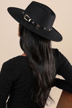 Stroll into town looking oh-so-cool in the Four Buttons Enviable Confidence Black Western Fedora Hat! Sturdy felt shapes this classic hat that has a wide, flat brim and a high collar with a decorative, belt-inspired hatband with a shiny metal buckle and round studs throughout. A teardrop-shaped dipped crown completes the look. Gold hardware. 3. 50" Soft Brim. 23" Interior Circumference. Crown Measures 4" Tall. 100% Polyester. Spot Clean. Imported. Lulus | Enviable Confidence Black Western Fedora Hipster Hats For Women, Bolero Hat Women, Womens Cowgirl Hat, Black Western Hat, Hat Styles For Women, Womens Felt Hat, Western Hats For Women, Black Wide Brim Hat, Bolero Hat