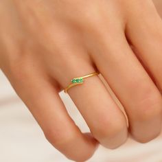 Minimalist Gold Emerald Ring, Adjustable Minimalist Emerald Ring For Everyday, Minimalist Yellow Gold Emerald Ring For Everyday, Dainty 14k Gold Emerald Ring For Everyday, Minimalist 14k Yellow Gold Emerald Ring, Emerald Ring Simple, Emerald Band Ring, Emerald Band, Green Emerald Ring