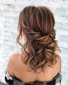 39 Gorgeous Half Up Half Down Hairstyles , braid half up half down hairstyles , partial updo hairstyle ,bridal hair ,boho hairstyle #hair #hairstyles #braids #halfuphalfdown #braidhair #weddingbraids Hair Half Up Half Down, Wedding Hair Half, Hair Half Up, Half Up Half Down Hairstyles, Up Dos For Medium Hair, Wedding Hairstyles Half Up Half Down