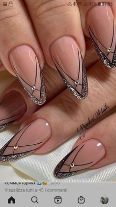 Unusual French Tip Nails, Classy Office Nails, Casual Salon Outfit, Fancy Almond Nails, Elegant Almond Nails Classy, Polish Crafts, Plain Nails, Prom 2023, Eye Nails