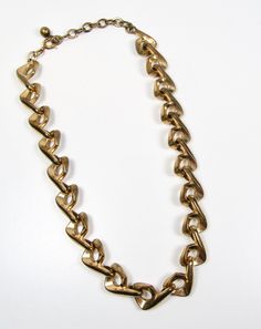 "Chunky Gold Tone Machine Age Necklace Vintage Costume 18\" 1940s Era Art Deco Avant garde chunky panel link design necklace. May require cleaning/polishing. The necklace is well made and measures 18\". Weight 85 grams Condition: Shows tarnish & wear - original clasp appears to have been replace by a gold filled spring ring Is still adjustable to smaller than 18\" Please see all photos and check our other listings. Thank you!" Retro Metal Necklaces With Adjustable Chain, Retro Metal Necklace With Adjustable Chain, Retro Gold-tone Metal Necklace, Vintage Gold-tone Chain Necklace With Lobster Clasp, Vintage Metal Chain Link Jewelry, Vintage Gold-tone Metal Chain Necklace, Vintage Antique Gold Chain Necklace, Retro Metal Chain Necklaces, Vintage Gold Chain Link Jewelry