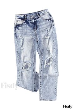 Fisdy - Pantalones vaqueros desgastados de inspiración vintage con detalles desteñidos y salpicaduras. Faded Denim, Jeans Material, Blue Style, Autumn Season, Fall Autumn, Blue Fashion, Distressed Denim, Denim Pants, Vintage Inspired