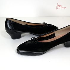 "Vintage 1970's or 80's pumps in black suede and embossed leather.  Beautiful details include lacing at the toe with patent leather bow and tiny brass hoop fittings, contrast white stitching, padded arch support in leather, and sturdy non-slip rubber sole.  A very feminine shoe that's comfortable and superbly made.  Label: Selby (rubber sole marked Contura).      S I Z I N G      printed size8 1/2 inside length10\"  inside width3\" heel height1 1/2\"      C O N D I T I O N      Excellent.  Two small dings on the right heel.       MORE VINTAGE SHOES      http://www.etsy.com/shop/JacquieVintage?section_id=6769886      BROWSE MY SHOP      http://etsy.com/shop/jacquievintage      CONNECT WITH ME      twitterjacquievintage facebookwww.facebook.com/JacquieVintage   pinterestjacquievintage" Shoes 80s, 80s Shoes, Feminine Shoes, Low Heel Pumps, Black Leather Pumps, Black Suede Pumps, Leather Bow, 70s Vintage, Leather Bows