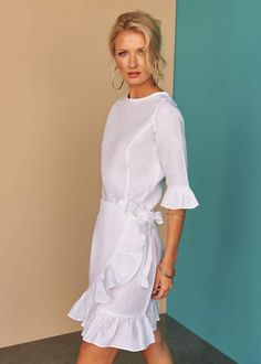 Simple Beautiful Dresses, 2022 Skirt, Wedding Dresses For Older Brides, Dresses For Older Brides, Linen Wrap Skirt, White Linen Skirt, Chic Skirts, Fashion For Women Over 40, Linen Mini Dress