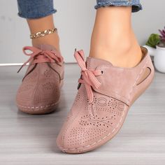 Heel Height: Low Heels Material: Elastomer, Suede Imported Color: Dusty Pink Orthopedic Sandals, Strappy Platform Sandals, Orthopedic Shoes, Legging Outfits, Casual Cap, Stylish Sandals, Heel Slippers, Shoe Boot Sandals, Black White Pink