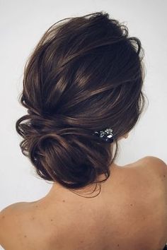 romantic wedding updo hairstyle Anniversary Hairstyles, Mob Hair, Attic Flat, Bridesmaid Duty, Rhinestone Hairpiece, Wedding Hairdos, Sanggul Modern, Hair Elegant, Low Updo