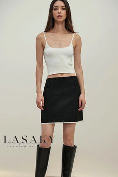 Lasaky - Elegantly Crafted Woolen Pencil Skirt. Trendy Lined Pencil Skirt For Day Out, Day Out Pencil Mini Skirt, Short Pollera, Wool Pencil Skirt, Short Skirt, Types Of Skirts, Skirt Length, Pencil Skirt, Pencil