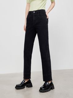 MO&Co. Women's Straight Frayed Cotton Jeans Features : - High waist- Slip pocket design- White edge of trousersCode : MBB3JENT20Length of size M is 89cmBlack : Model is 176cm tall and wearing a size M MATERIALS & CARE : Material : 99.1% Cotton 0.9% SpandexMachine wash under 30℃ Do not bleach, hang to dry Do not tumble dry, iron at low temperature Do not dry clean, do not expose to the sun The reverse side is washed in a mesh bag, do not soak Tips : 1. The leather tag part should not be ironed or Black Straight Leg Jeans With Five Pockets, Black Straight Leg Jeans For Work, Black Straight Leg Pants With Five Pockets, Black Wide Leg Jeans With Five Pockets, Black Jeans With Straight Fit And Tapered Leg, Washed Black Full-length Pants For Fall, Washed Black Full Length Pants For Fall, Black Pocketed Wide Leg Bottoms, Black Straight Leg Cargo Jeans