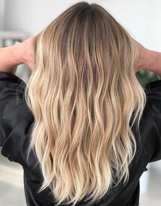 Balyage Long Hair, Balayage Ombre, Hair Shades, Brown Blonde Hair