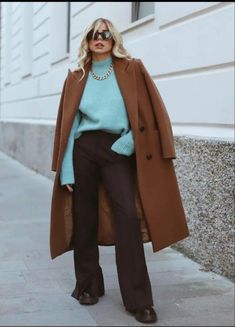 Aritzia Parka, Spring Maxi Dresses, Coats For Winter, Wool Coats, Looks Street Style, My Wardrobe, Winter 2023, Tea Length