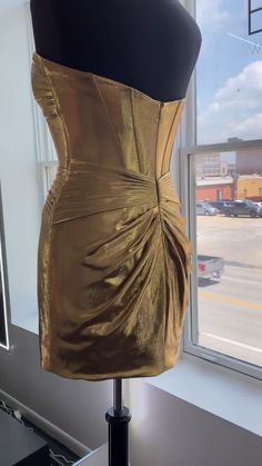 2024 sweetheart gold metallic tight short homecoming dress party dress #homecomingdress #homecoming2024 #hocodress #winterformal2025 #graduationdress #partydress #winterformaldress #fallball #balldress #highschoolball #juniorpromdress #pageantdress #cocktaildress #minidress #partydress #sweet16dress #birthdaydress #concertoutfit Fitted Ruched Corset With Spaghetti Straps, Strapless Ruched Corset With Fitted Bodice, Elegant Ruched Corset With Spaghetti Straps, Fitted Ruched Corset With Sweetheart Neckline, Fitted Corset Dress With Boning For Prom Season, Fitted Corset Dress With Ruched Bodice, Fitted Ruched Bodice Corset For Parties, Fitted Corset With Ruched Bodice For Parties, Strapless Fitted Corset Dress With Lined Bodice