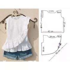 the sewing pattern for this top is very easy to sew